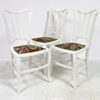 trzy-krzesla-secesja-antyki-stare-do-ogrodu-biale-jungedstil (1)