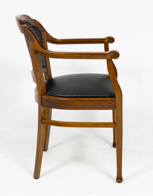 Stylowy fotel do biurka