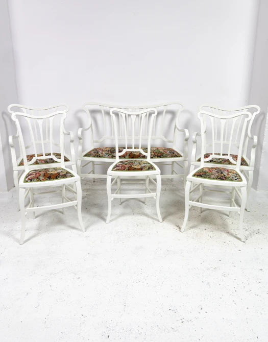 Secesja sofa, dwa fotele i trzy krzesła