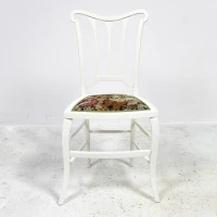 trzy-krzesla-secesja-antyki-stare-do-ogrodu-biale-jungedstil (2)