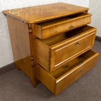 komoda-ludwik-filip-jesion-antyk-stara-zabytkowa-korzen-trzy-szuflady (2)